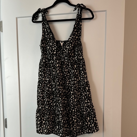 NWT Black and White Women's Dress - Picture 1 of 7